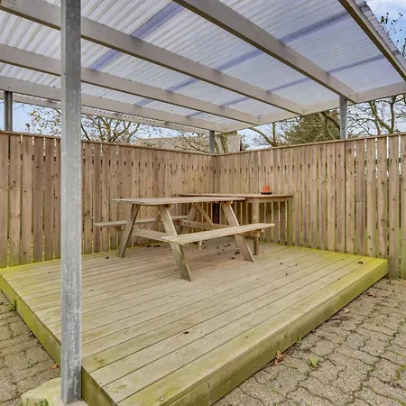 Year House Centrally Located In Harbooresj1083 Holiday home Harboor